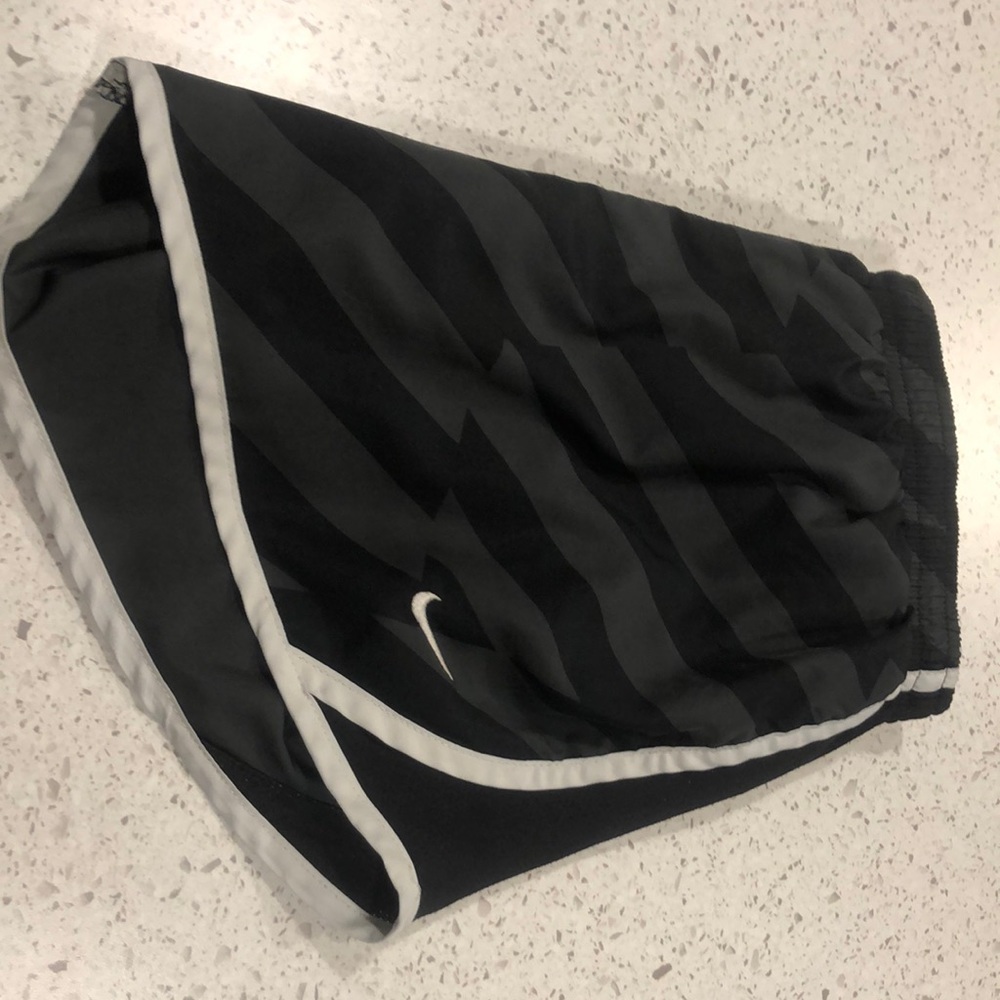 Nike shorts! ♡